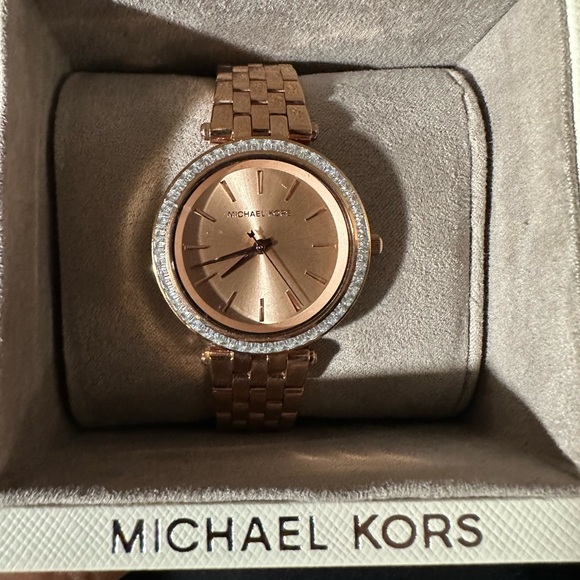 Michael Kors watch - Picture 4 of 5